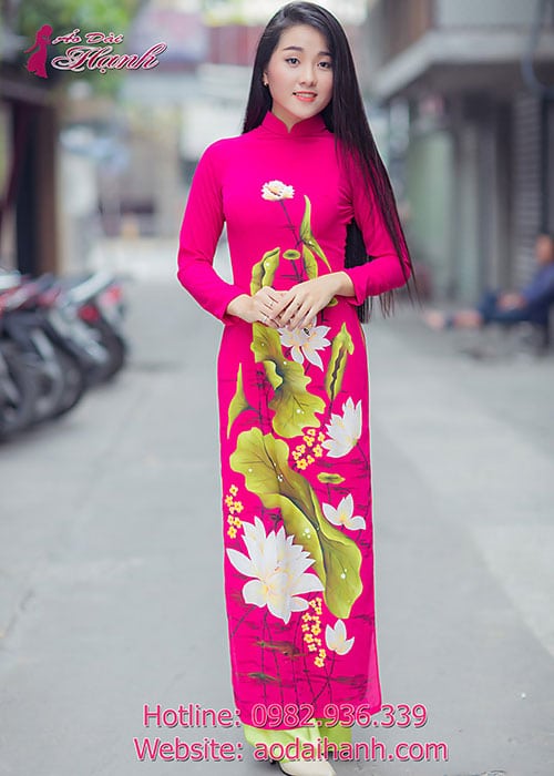 Áo dài hồng sen chiffon hoa sen vẽ cổ truyền thống tay dài